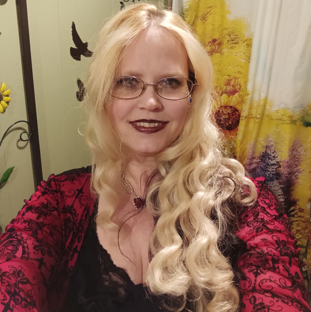 Meet your Posher, Donna